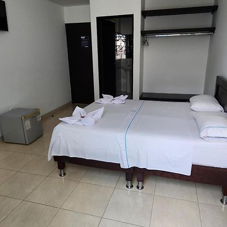 Hotel Torres Del Llano Йопал Екстериор снимка