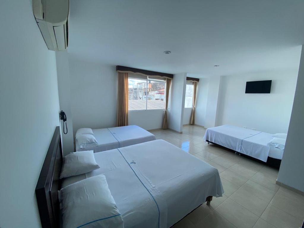 Hotel Torres Del Llano Йопал Екстериор снимка