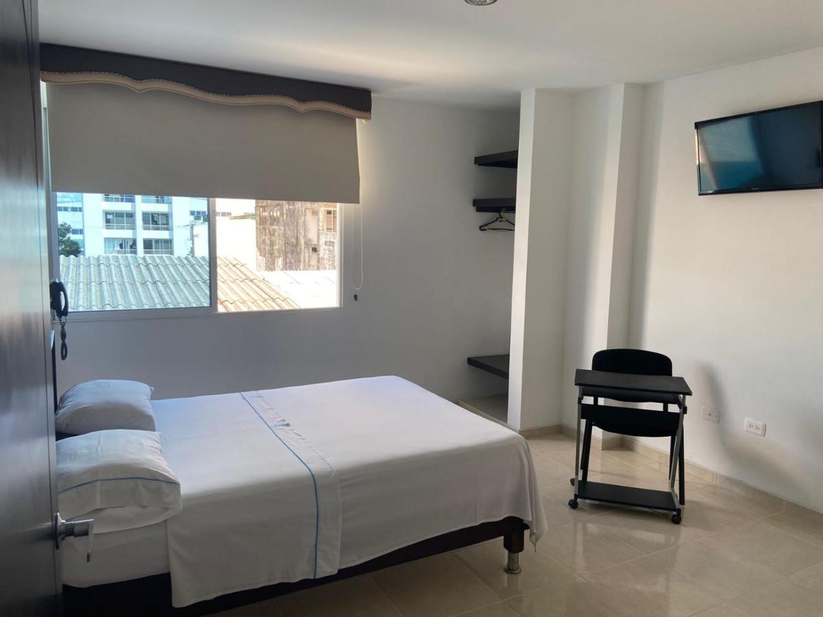 Hotel Torres Del Llano Йопал Екстериор снимка