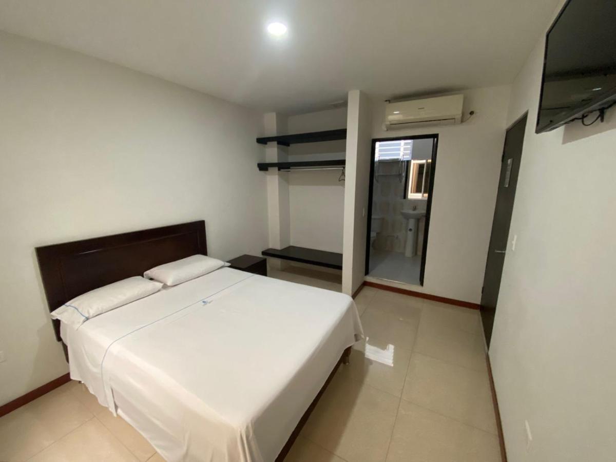 Hotel Torres Del Llano Йопал Екстериор снимка