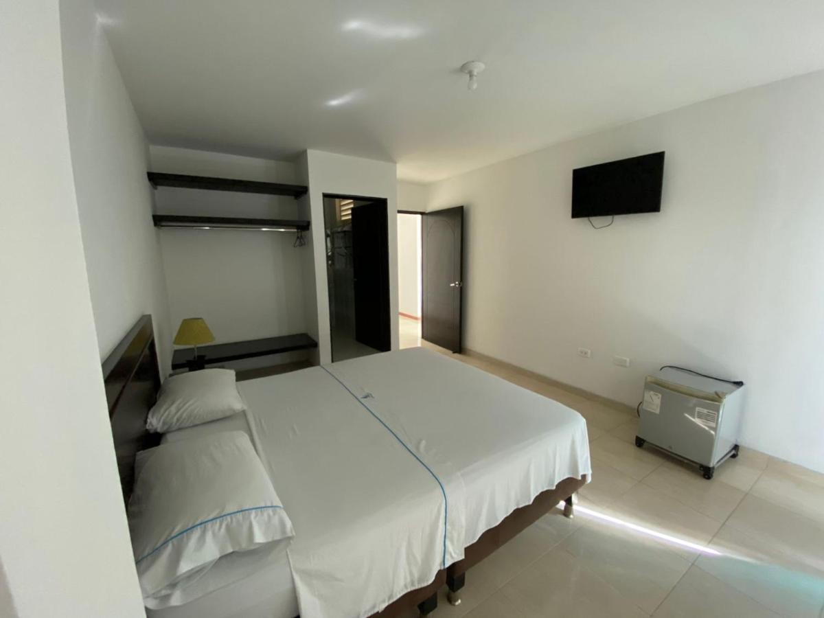 Hotel Torres Del Llano Йопал Екстериор снимка